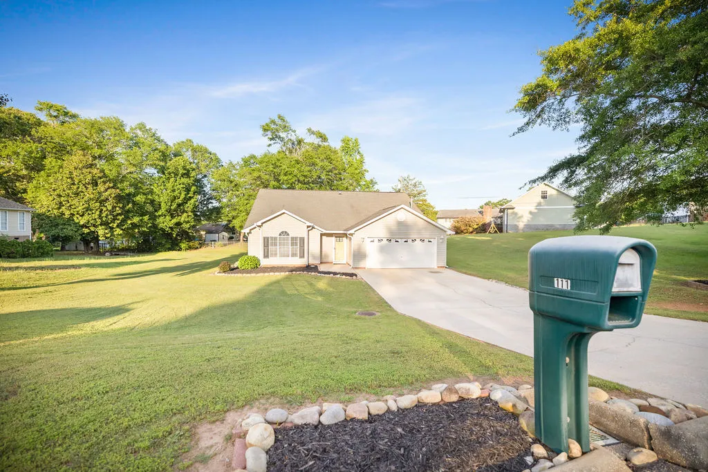 Property image 3 at 111 Coachman Court, Anderson, SC 29625
