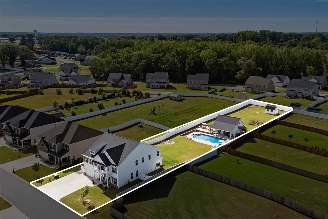 Property image 3 at 325 Valley Oak Drive, Belton, SC 29627
