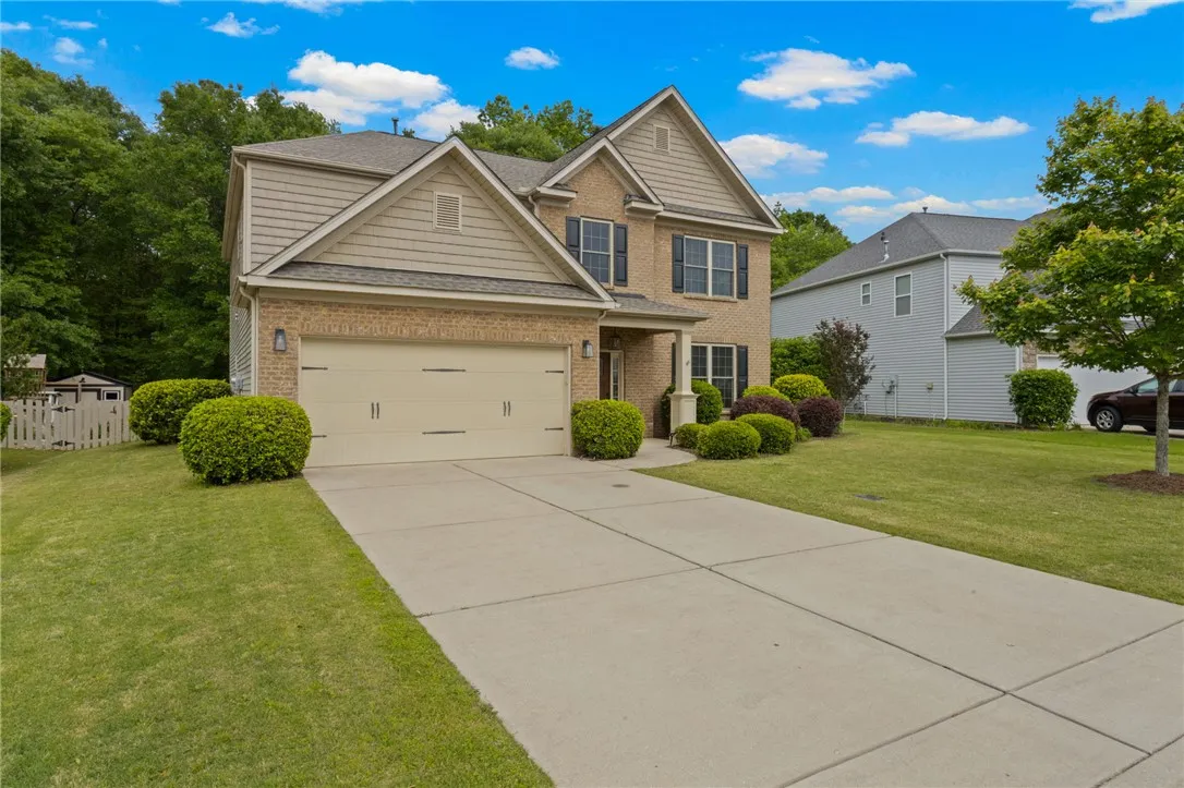 Property image 2 at 114 Berwick Court, Easley, SC 29642
