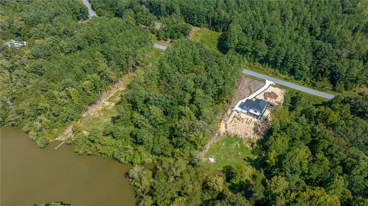 Property image 4 at 930 Eagles Harbor Drive, Hodges, SC 29653