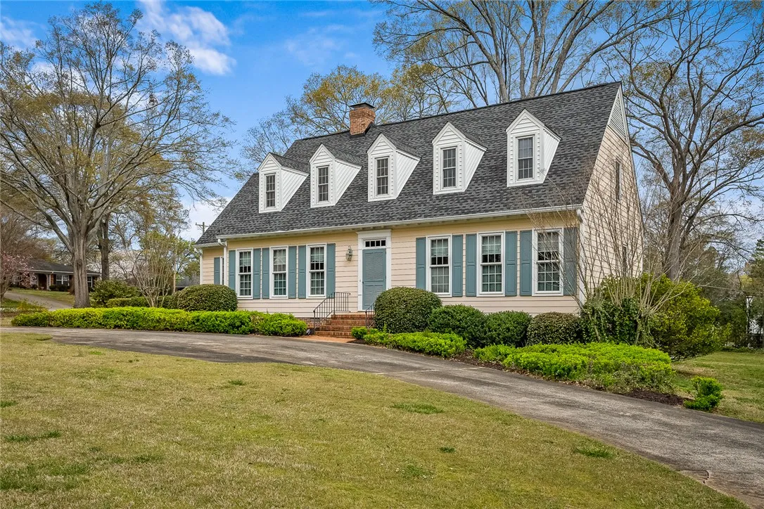 Property image 2 at 401 Berkshire Hill, Anderson, SC 29621