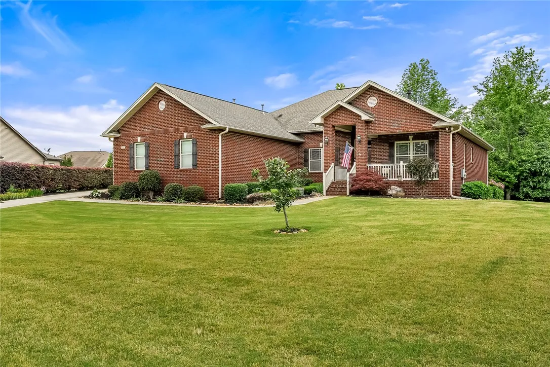 Property image 2 at 109 Baybrooke Lane, Anderson, SC 29621