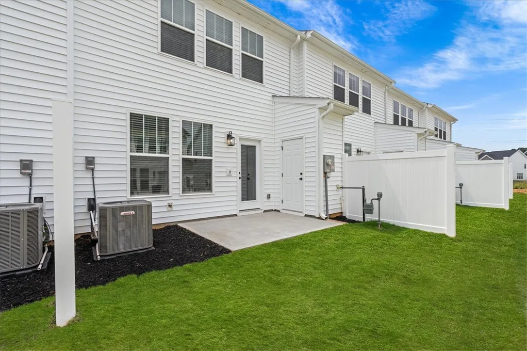 Property image 3 at 521 Harebell Way, Greenville, SC 29617