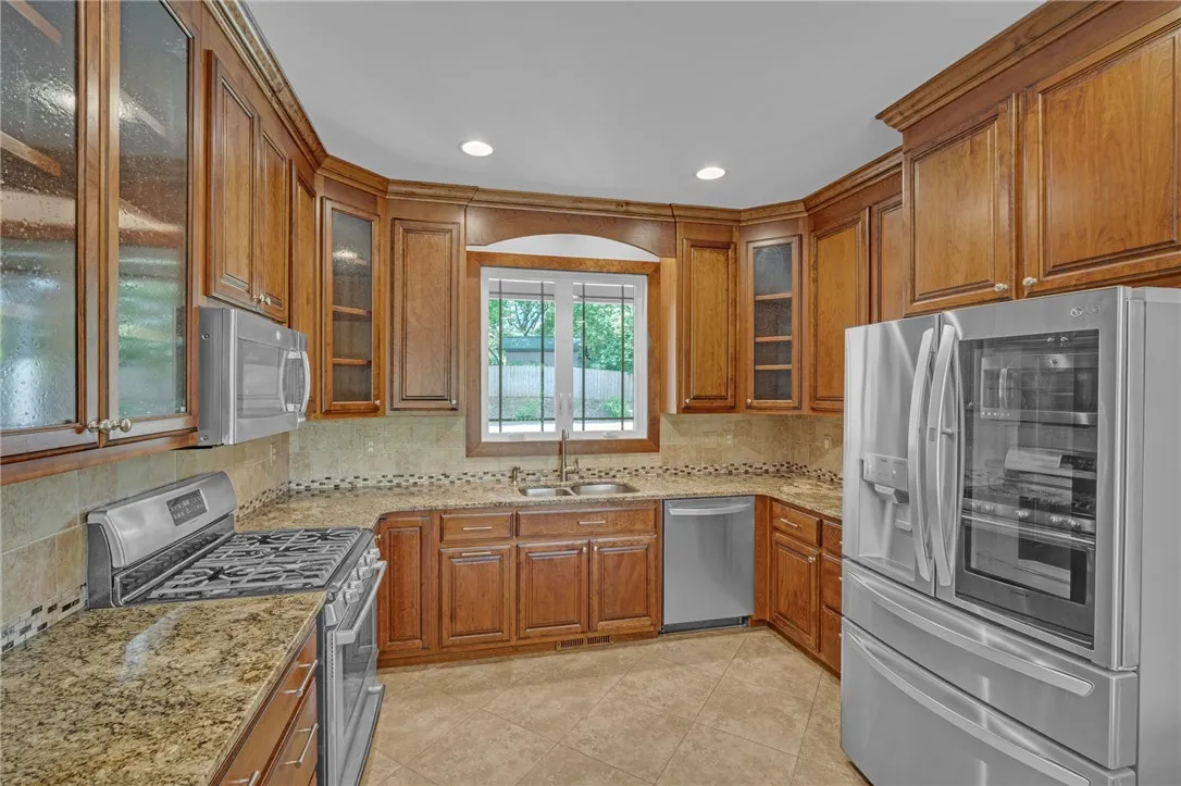 Property image 4 at 137 Crawford Lake Drive, Easley, SC 29642