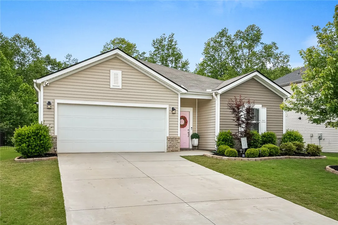 Property image 2 at 206 Walking Stick Way, Pelzer, SC 29669