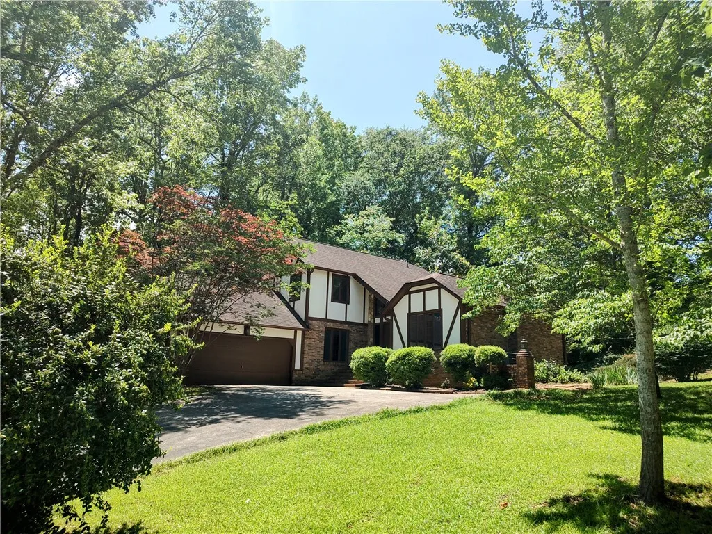 Property image 2 at 222 Kings Way, Clemson, SC 29631