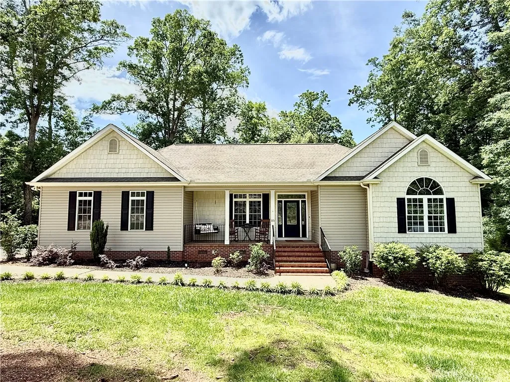 Property image 2 at 115 Woods Way, Anderson, SC 29625