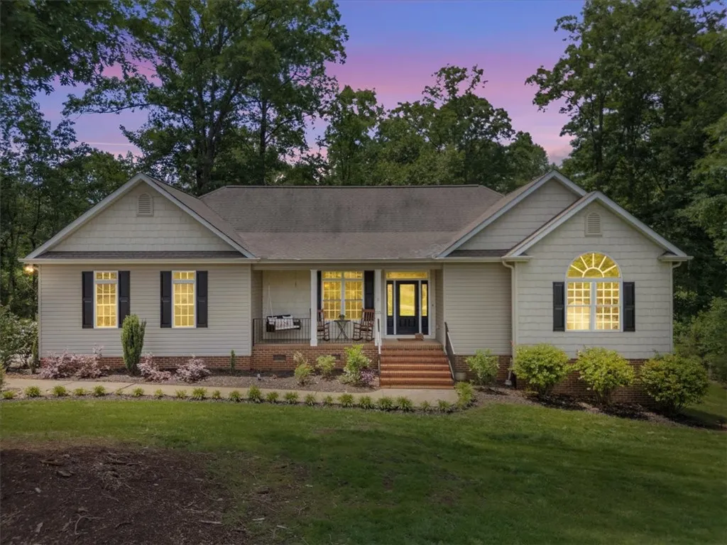 Property image 3 at 115 Woods Way, Anderson, SC 29625