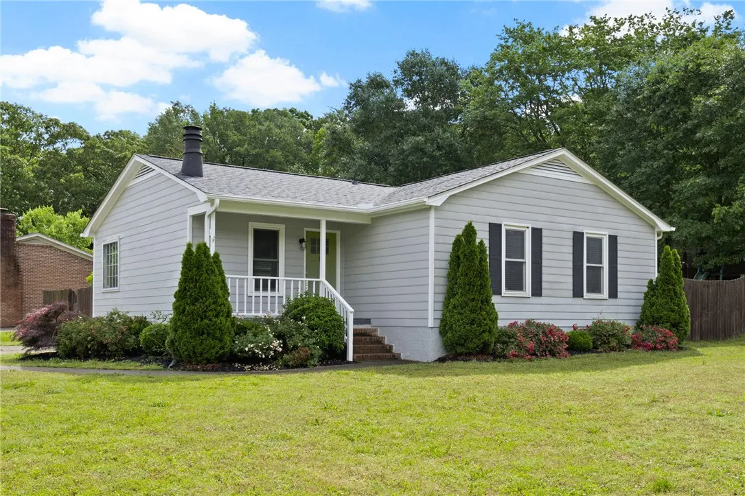 Property image 3 at 10 Meadowview Drive, Taylors, SC 29687
