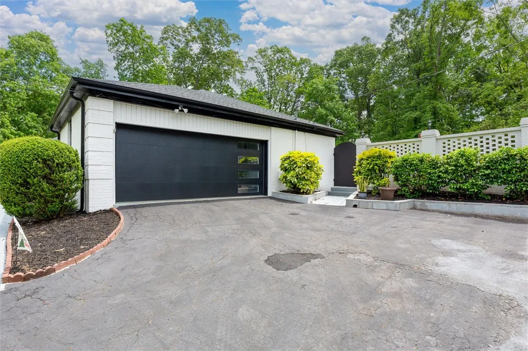 Property image 5 at 204 Sourwood Drive, Seneca, SC 29678