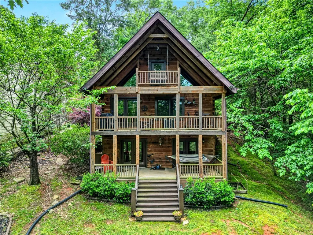 116 Deerfield Lane