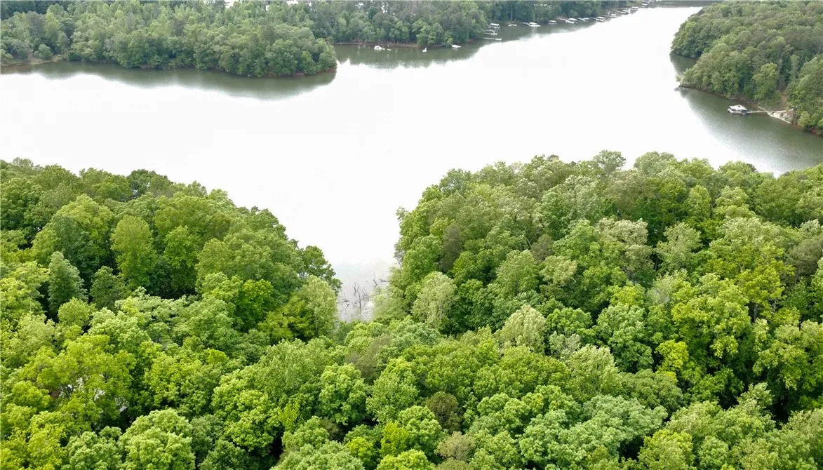Property image 3 at 216 218 Tallulah Drive, Westminster, SC 29693