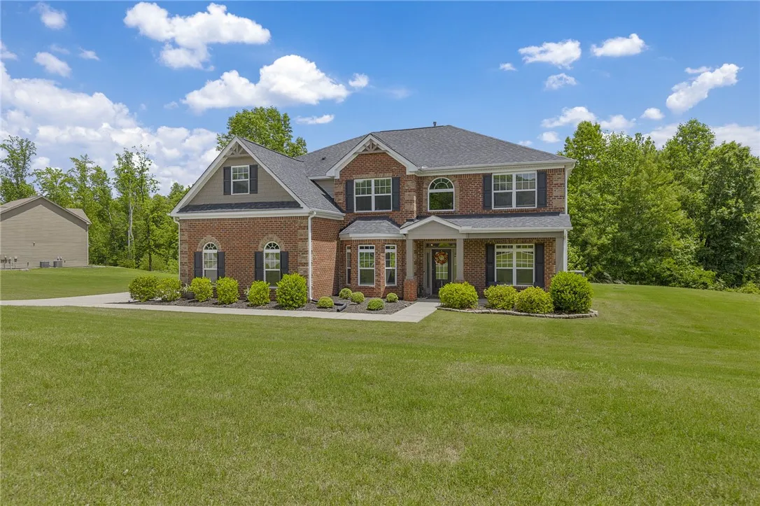 James Lake, Easley Community