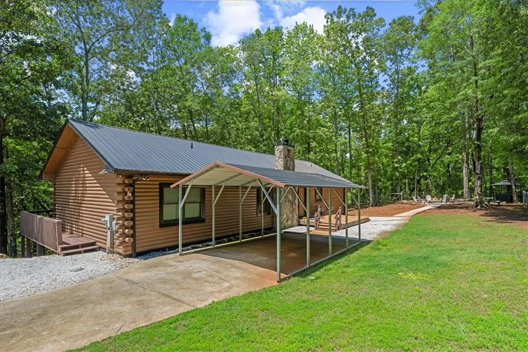 Property image 2 at 119 Deerwood Dr Drive, Westminster, SC 29693