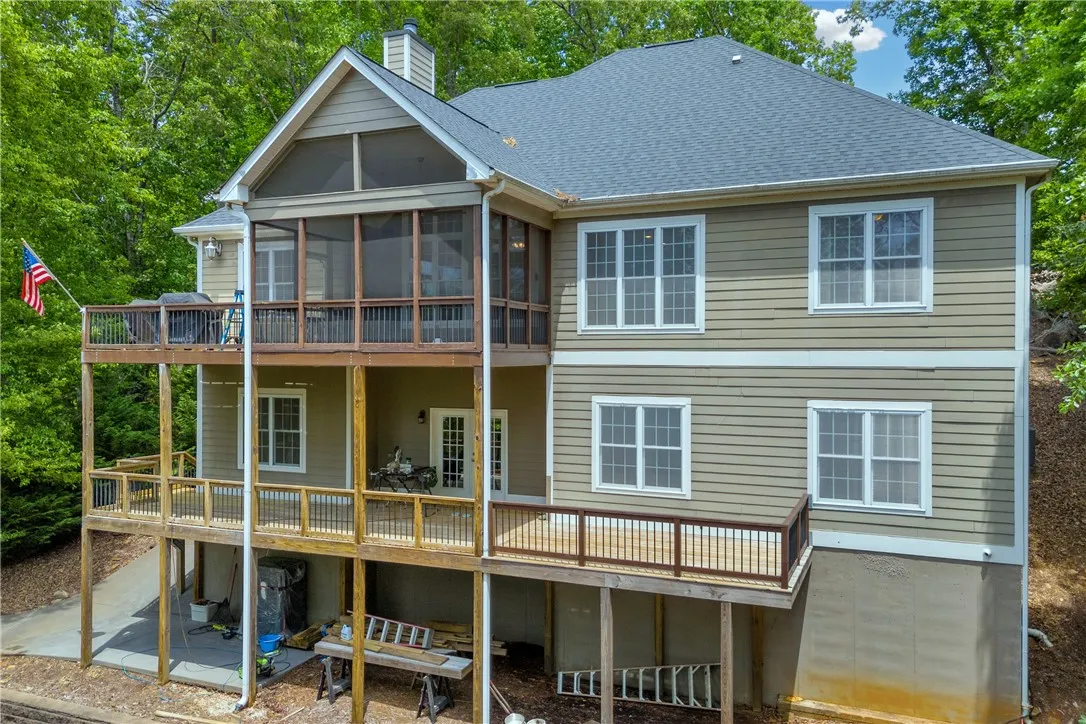 Property image 2 at 117 W Waters Edge Lane, West Union, SC 29696