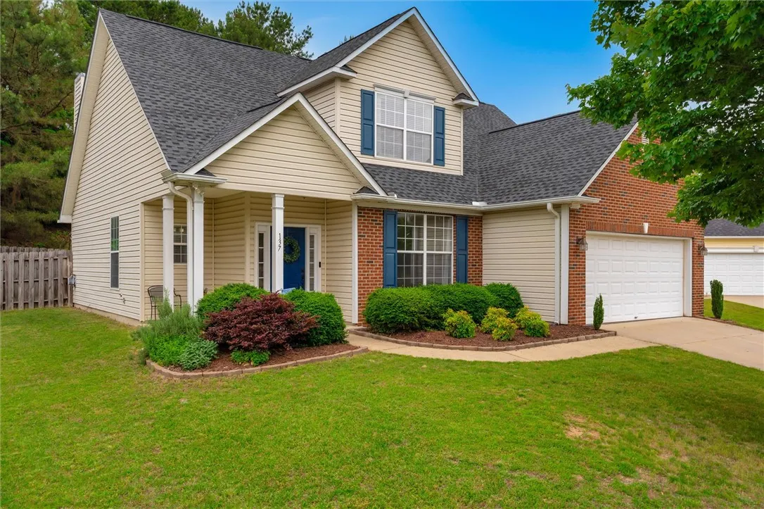 137 Worcester Lane