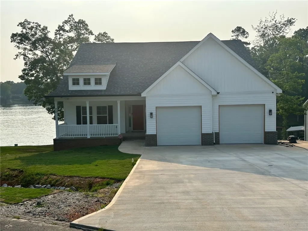 70 Creek Point Drive