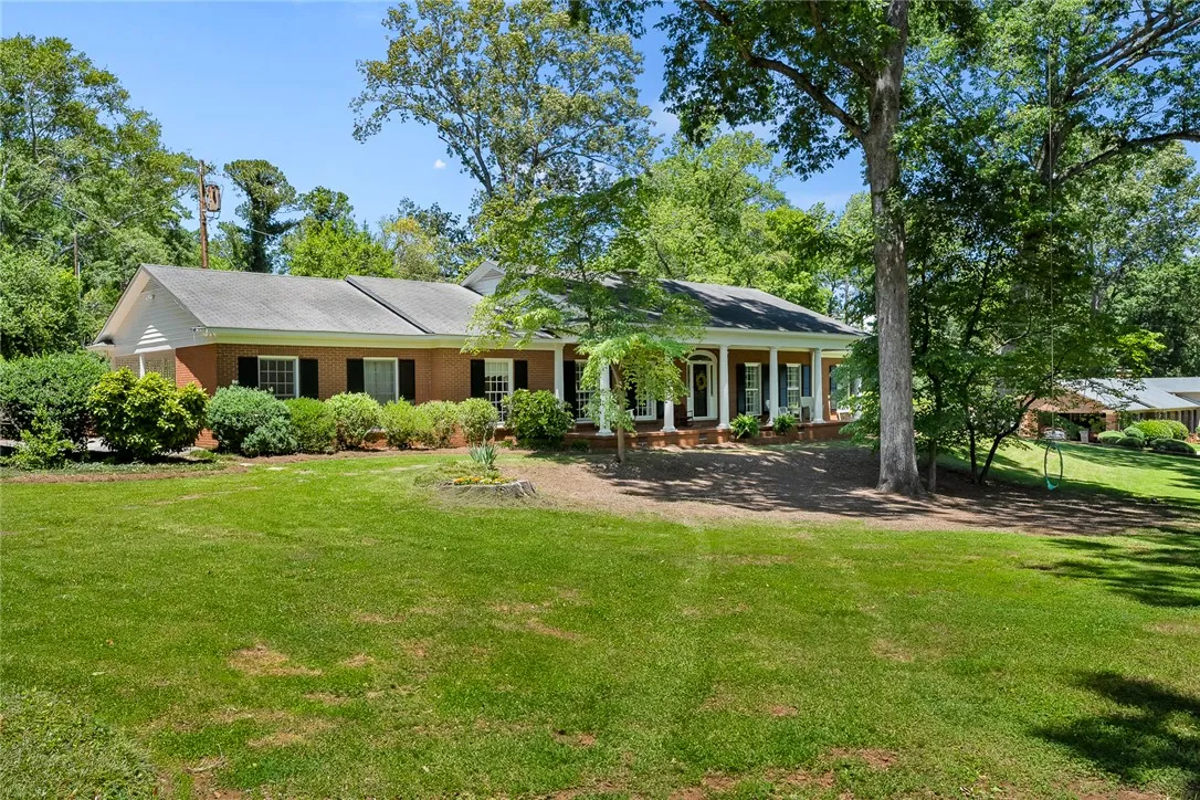 113 Postelle Drive