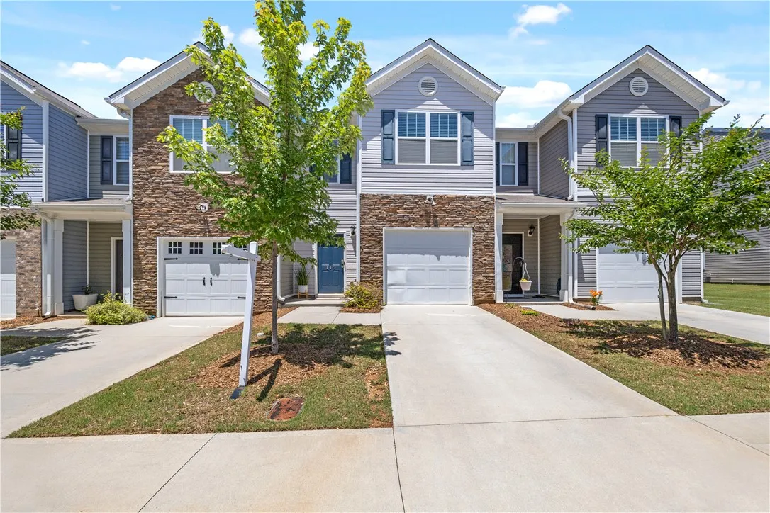 Townes at Parkridge, Easley Community