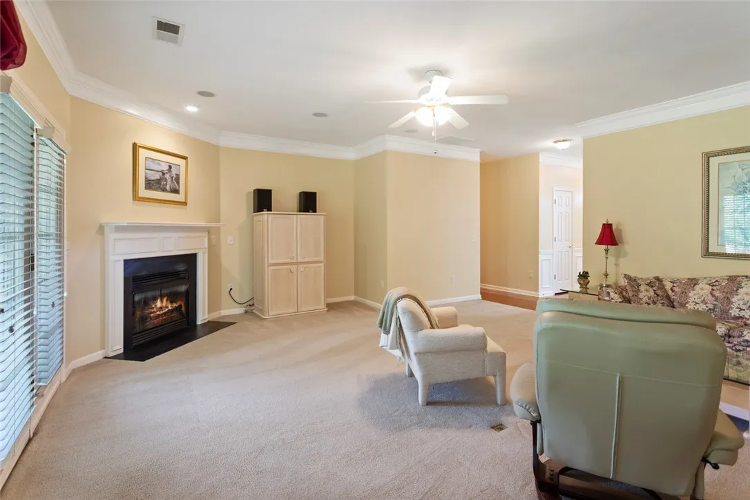 Property image 4 at 704 Nottingham Court, Seneca, SC 29672