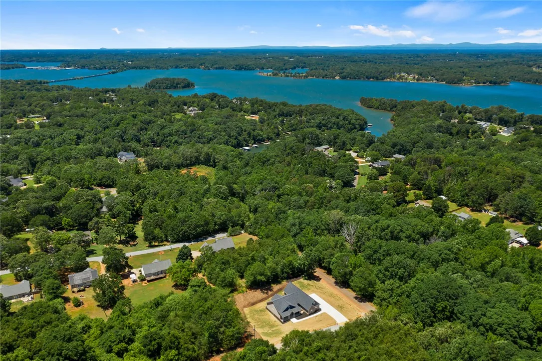 Property image 2 at 100 Grandview Drive, Anderson, SC 29625