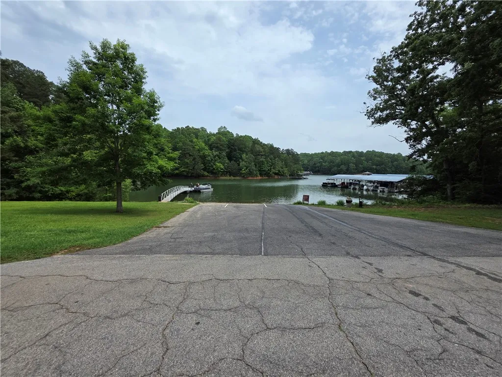 Property image 3 at 116 Oconee Avenue, Westminster, SC 29693