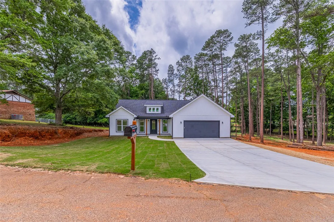 Property image 1 at 115 Century Court, Pendleton, SC 29670