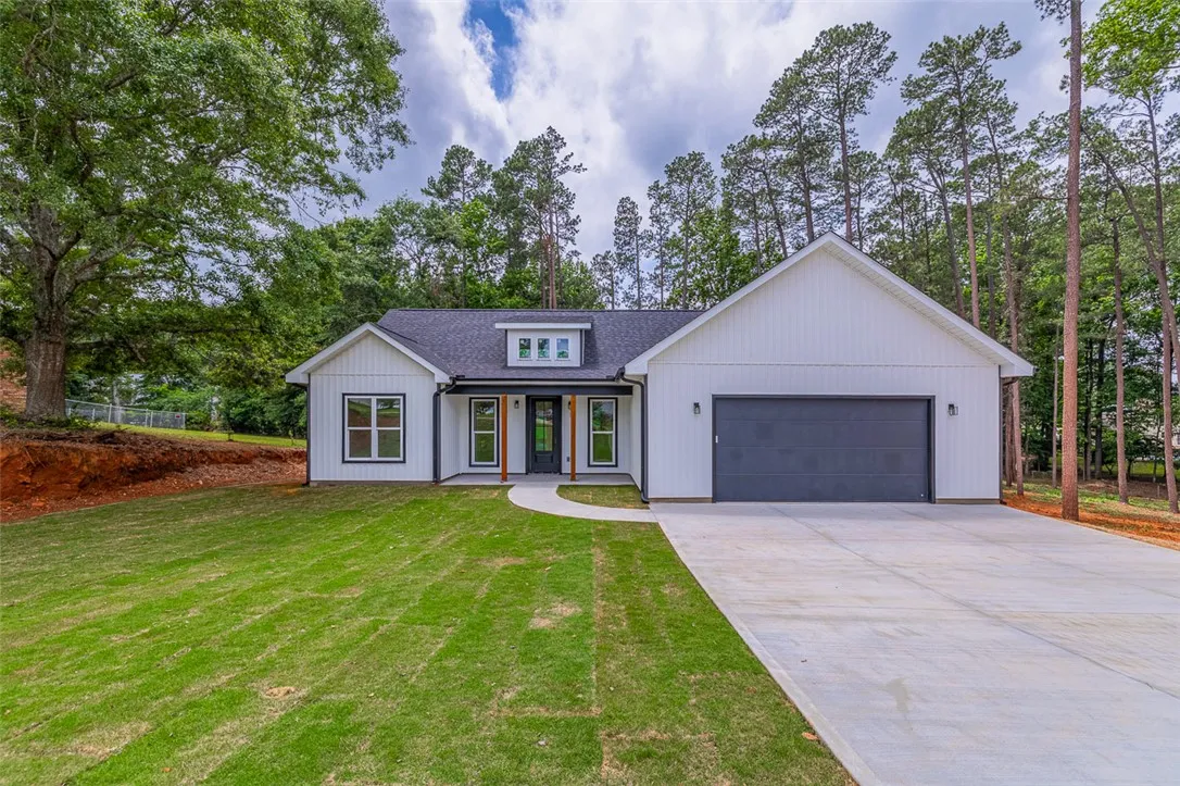 Property image 2 at 115 Century Court, Pendleton, SC 29670