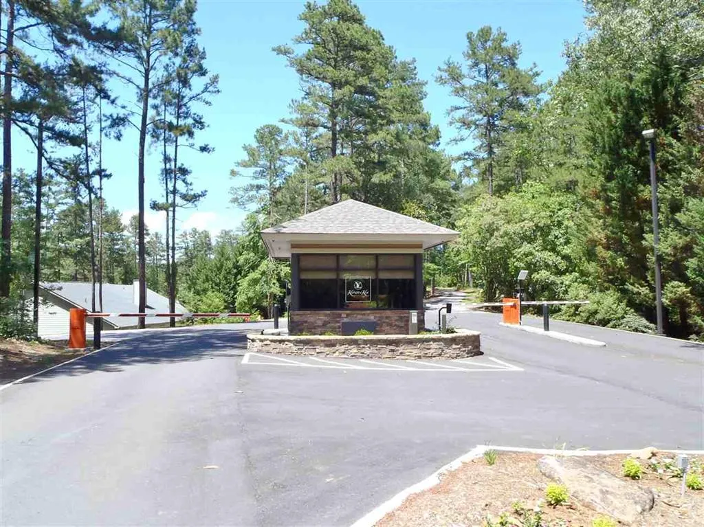 Property image 2 at 36 Pine Garden Way Drive, Salem, SC 29676