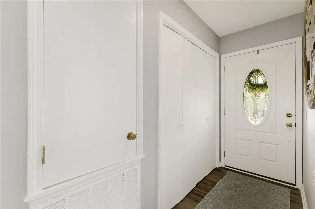 Property image 4 at 102 Lakeside Court, Greenville, SC 29615