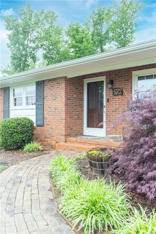 Property image 4 at 706 Ploma Drive, Seneca, SC 29678
