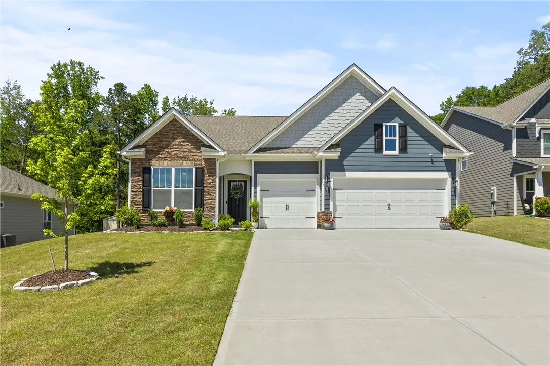 Crosswind Cottages, Pendleton Community