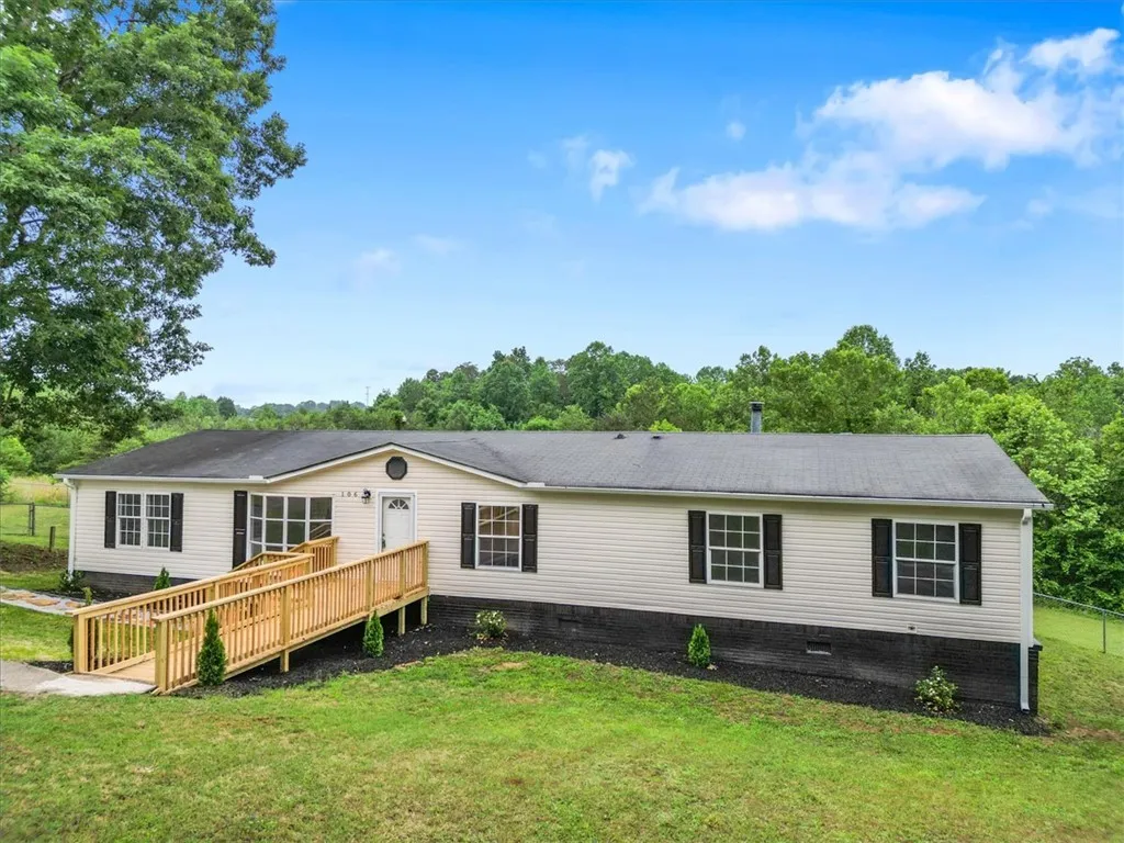 Property image 3 at 106 Blueforest Lane, Greenville, SC 29611