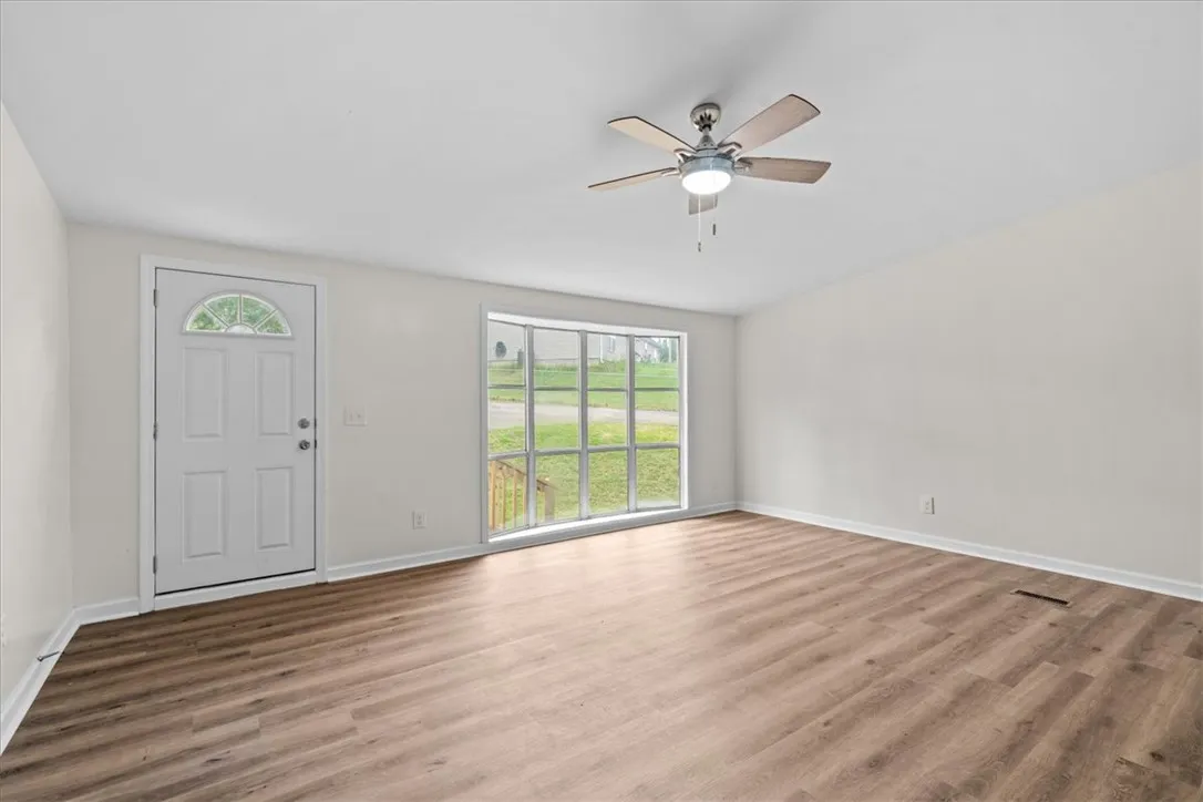 Property image 4 at 106 Blueforest Lane, Greenville, SC 29611