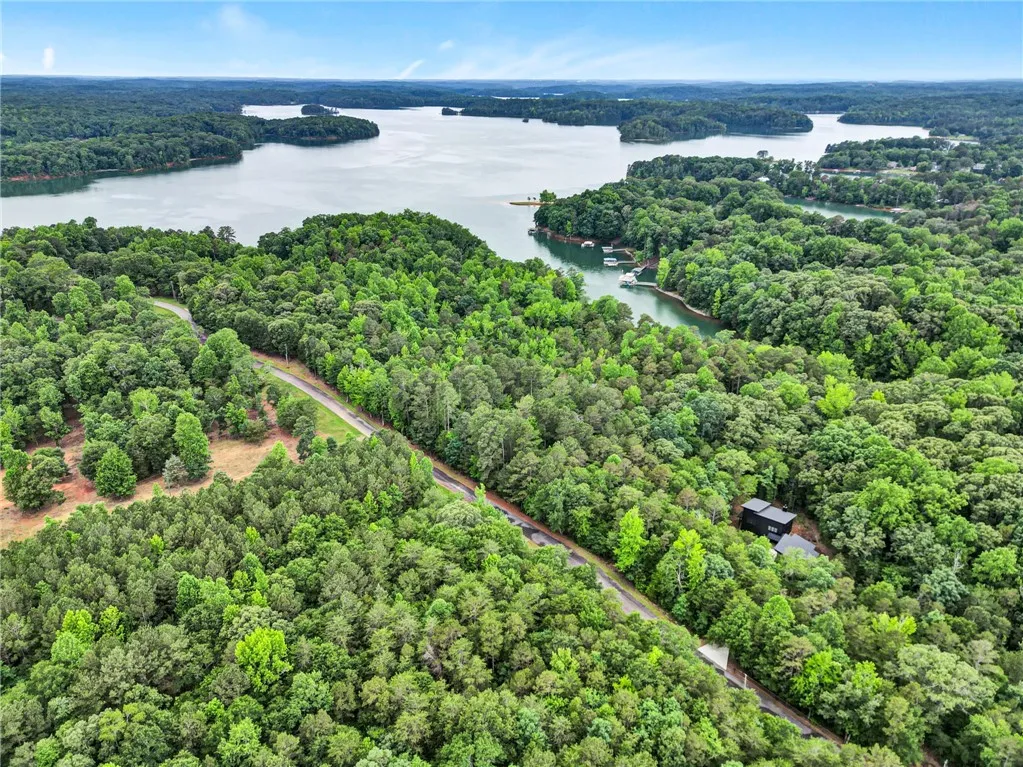 Property image 3 at 20 Osceola Trail, Fair Play, SC 29643