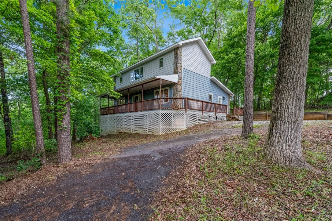 Property image 2 at 233 Chestnut Drive, Westminster, SC 29693