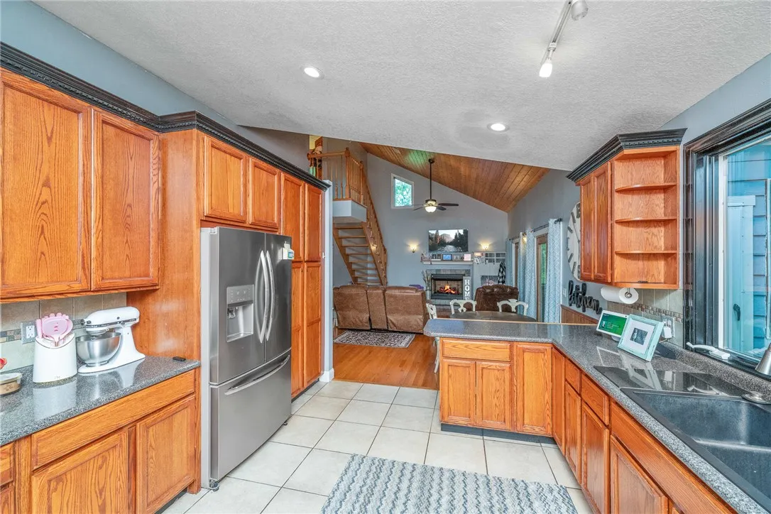 Property image 5 at 233 Chestnut Drive, Westminster, SC 29693