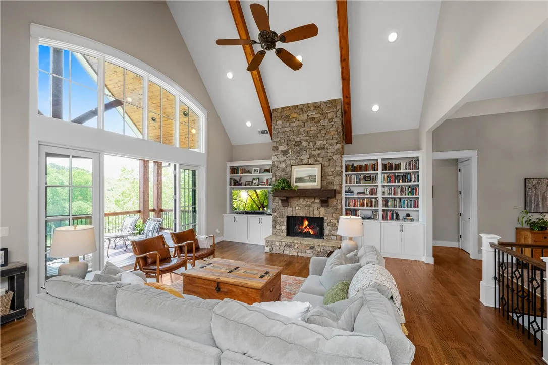 Property image 3 at 707 Keowee Avenue, Sunset, SC 29685