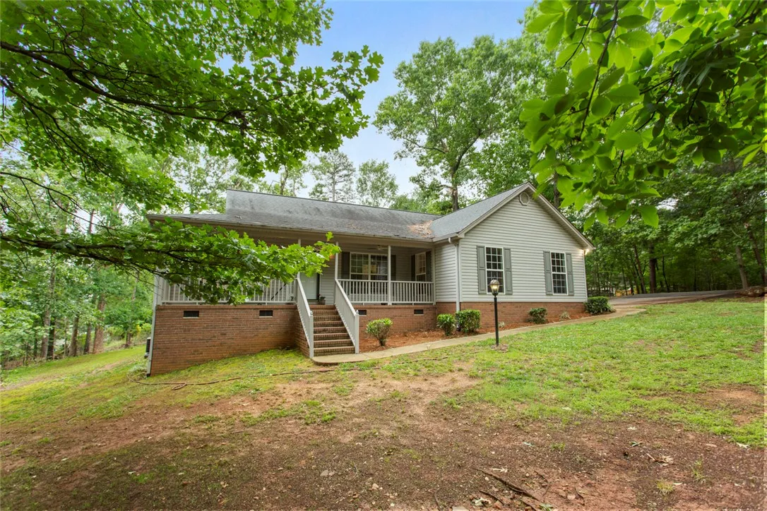 Property image 2 at 802 Pebble Lane, Anderson, SC 29621