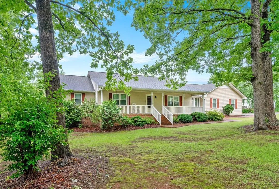 107 Aiken Farm Road