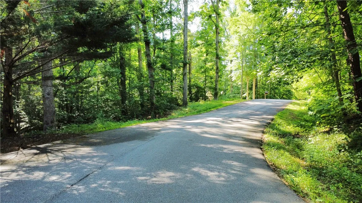 Property image 3 at 279 Tallulah Drive, Westminster, SC 29693