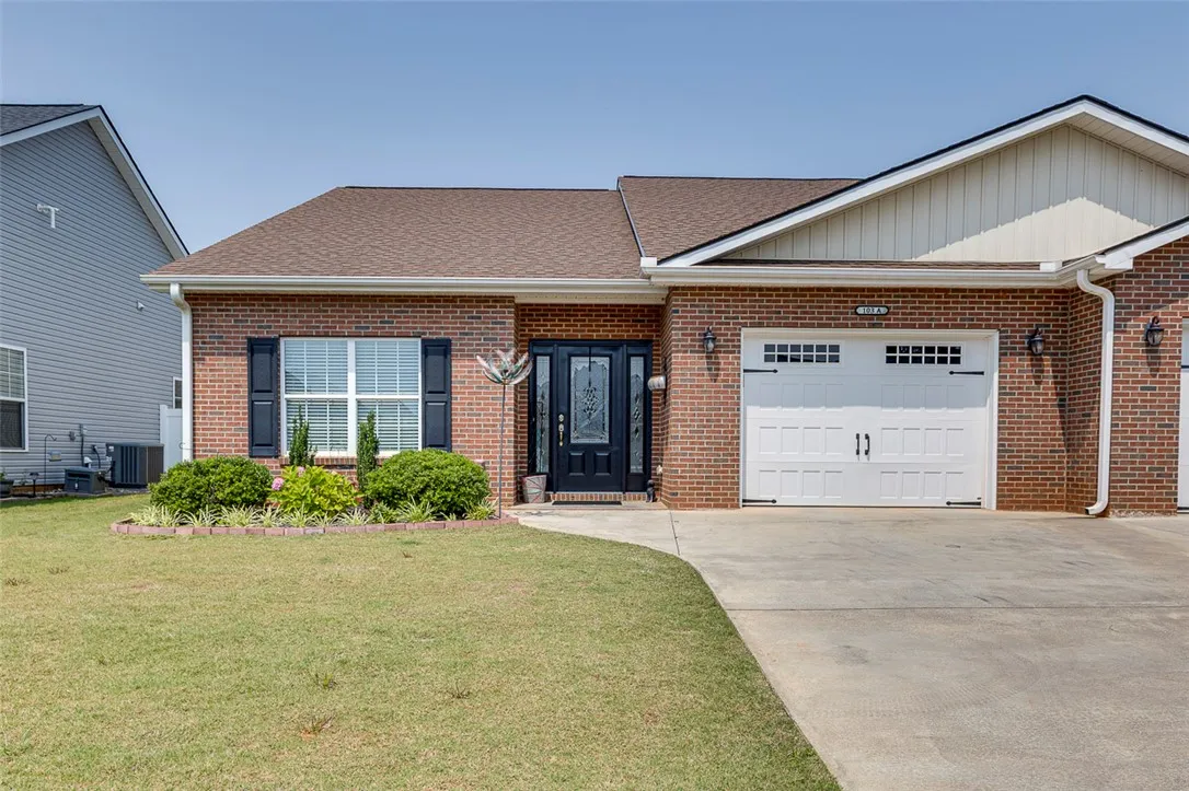 103 Tupelo Lane