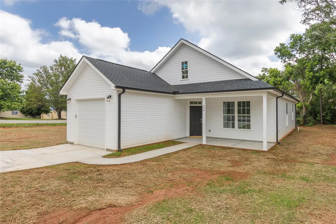 Property image 2 at 636 Jasmin Drive, Anderson, SC 29626