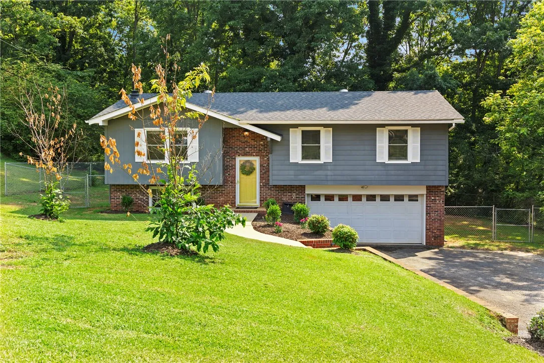 Property image 1 at 205 Fernwood Drive, Seneca, SC 29678