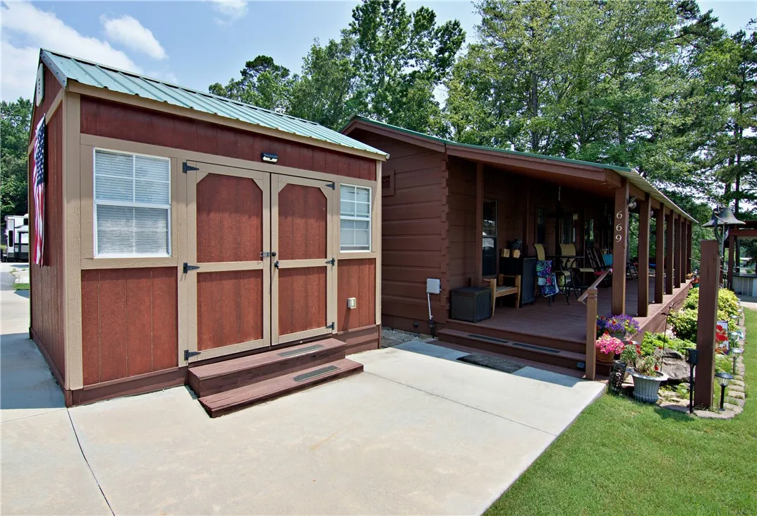 Property image 5 at 669 N Fleetwood Lane, Fair Play, SC 29643
