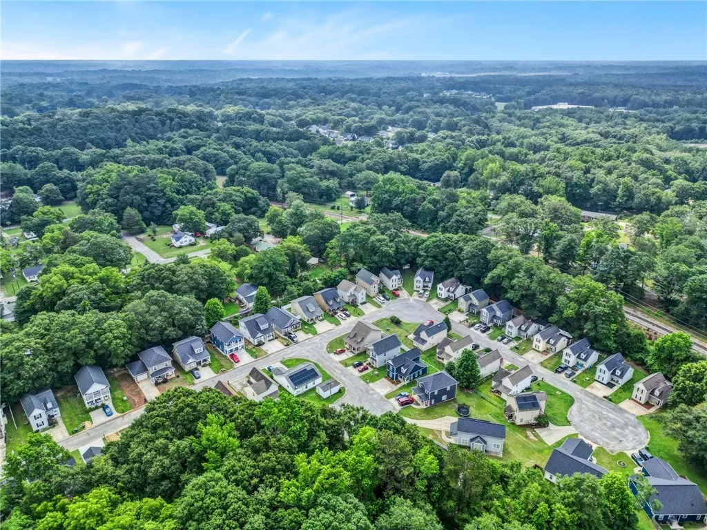 Property image 2 at 121 Crown Court, Williamston, SC 29697