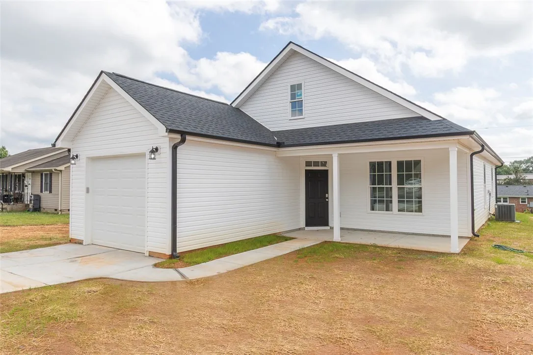Property image 2 at 604 Jasmin Drive, Anderson, SC 29626