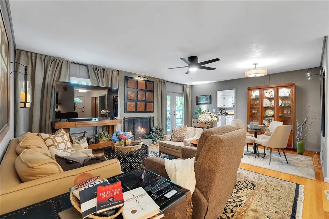 Property image 4 at 1111 Briarwood Drive, Seneca, SC 29672