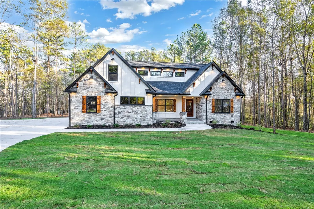 Holly Creek, Anderson Community