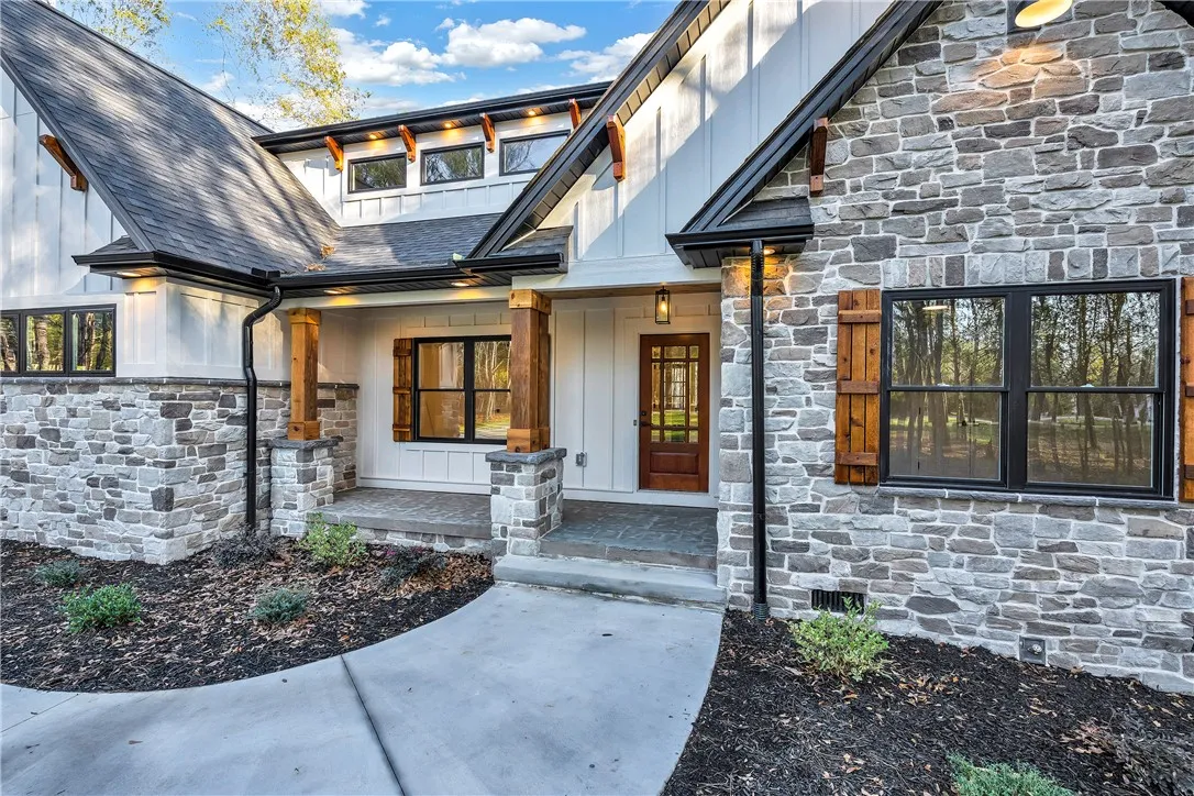 Property image 3 at 404 Holly Ridge Drive, Anderson, SC 29621